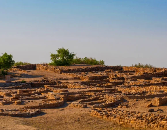 Journey from Ahmedabad to Dholavira, Kutch – Discover Gujarat’s Ancient Wonders